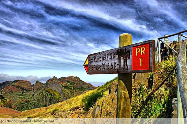 Ínicio do percurso entre o Pico Areeiro e o Pico Ruivo