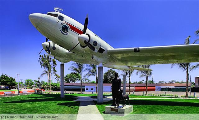 Alguém sabia que os DC3 eram feitos em Santa Mónica?
