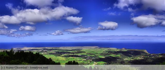 Parte oeste da ilha, vista do Pico Alto (587m)